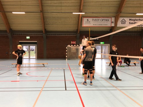 AAFB2FB9-4AB8-4C5E-A3CC-EAF20AF5BE33